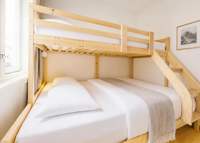 Quartet Bryggen - Quiet And Cozy - Norwegians Minimum Age 25