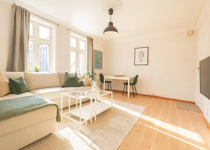 Quartet Bryggen - Quiet And Cozy - Norwegians Minimum Age 25 * Bergen